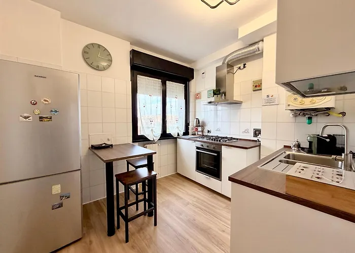 Location Eur Apartment *